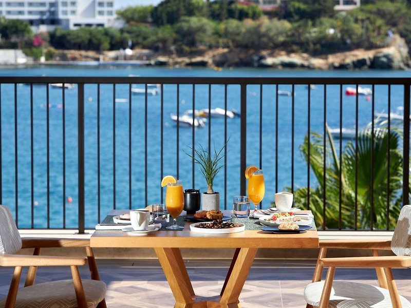 Castello Infinity Suites 10