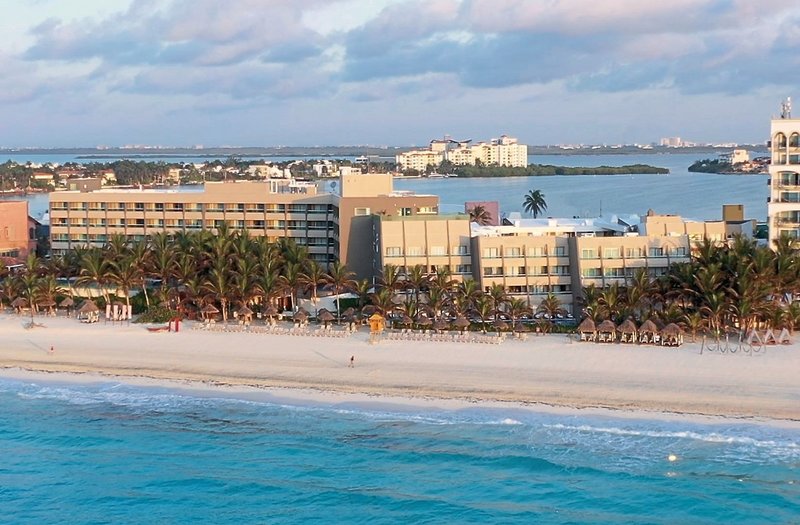 Flamingo Cancun Resort 2