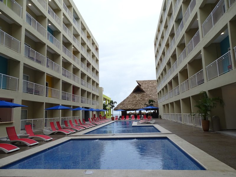 Decameron Isla Coral Guayabitos Ramada All Inclusive Resort 3