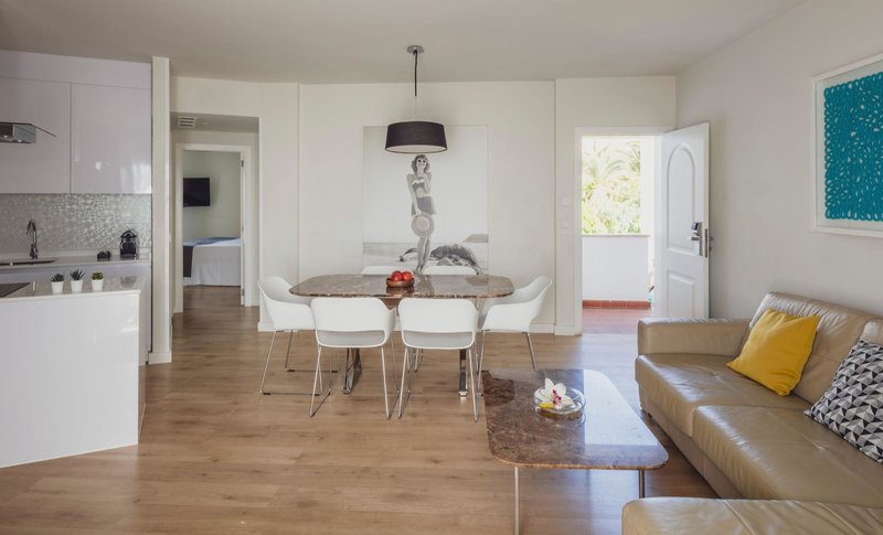 Flamingo Beach Mate 12