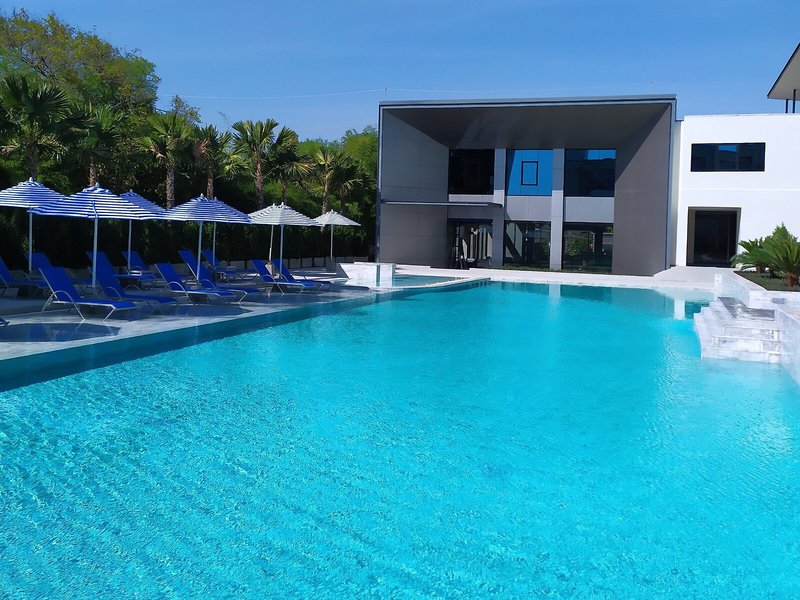 Seabed Grand Hotel Phuket 6
