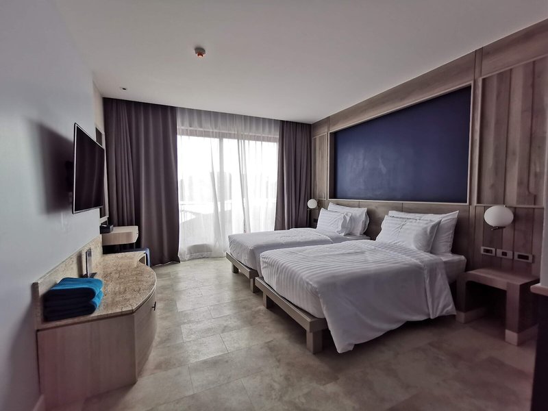 Seabed Grand Hotel Phuket 12