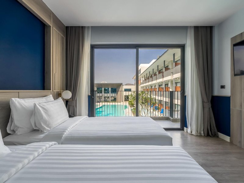 Seabed Grand Hotel Phuket 8