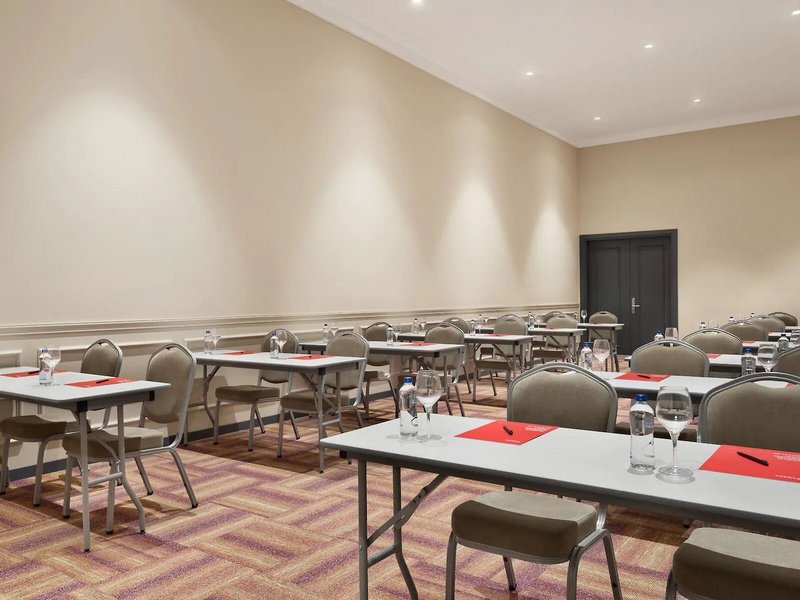 Ramada by Wyndham Izmir Aliaga 10