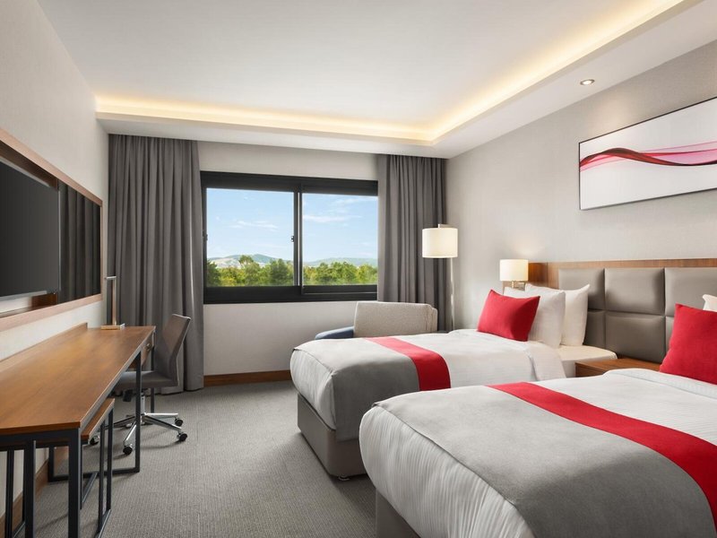 Ramada by Wyndham Izmir Aliaga 18