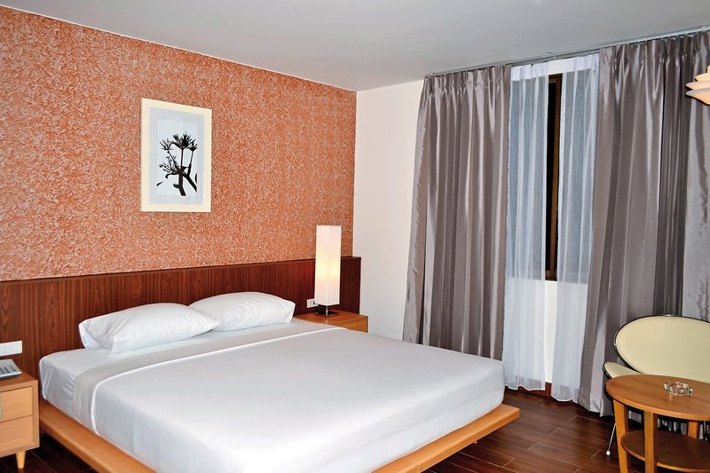 Flipper Lodge Hotel 7