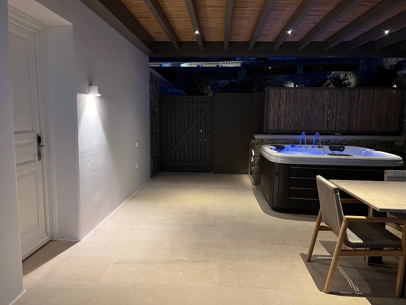 Bonzoe Homes & Villas 41