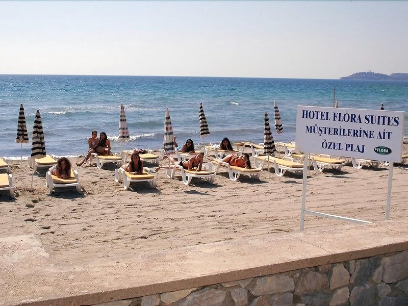 Flora Suites Hotel 5