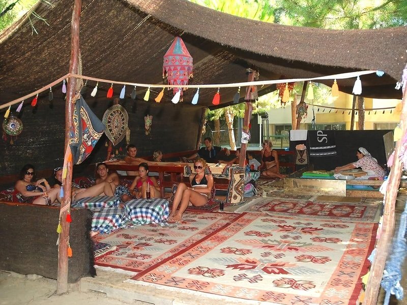 Flora Suites Hotel 22