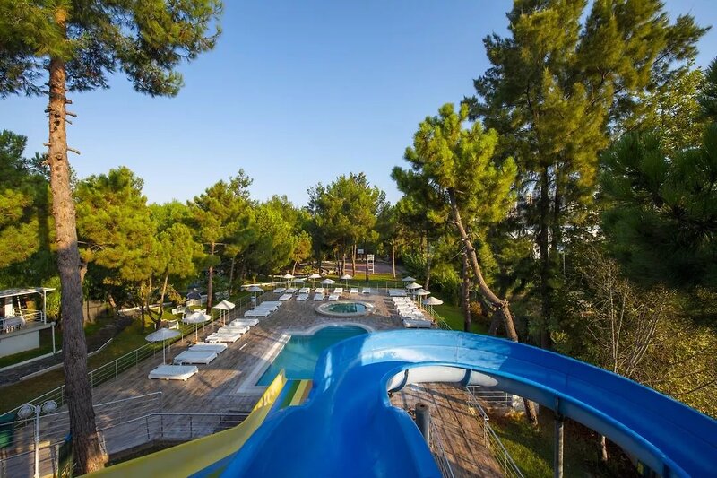 Flora Suites Hotel 5