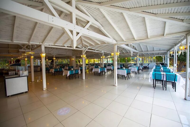 Flora Suites Hotel 13