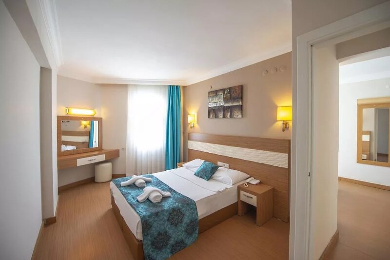 Flora Suites Hotel 19