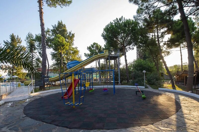 Flora Suites Hotel 21