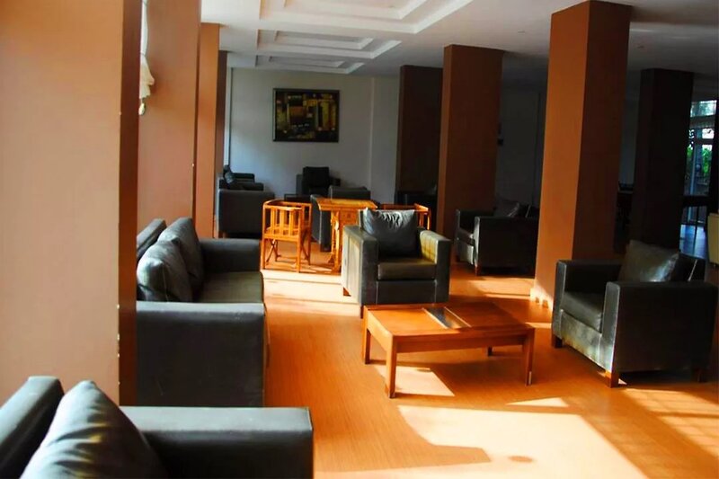 Flora Suites Hotel 9