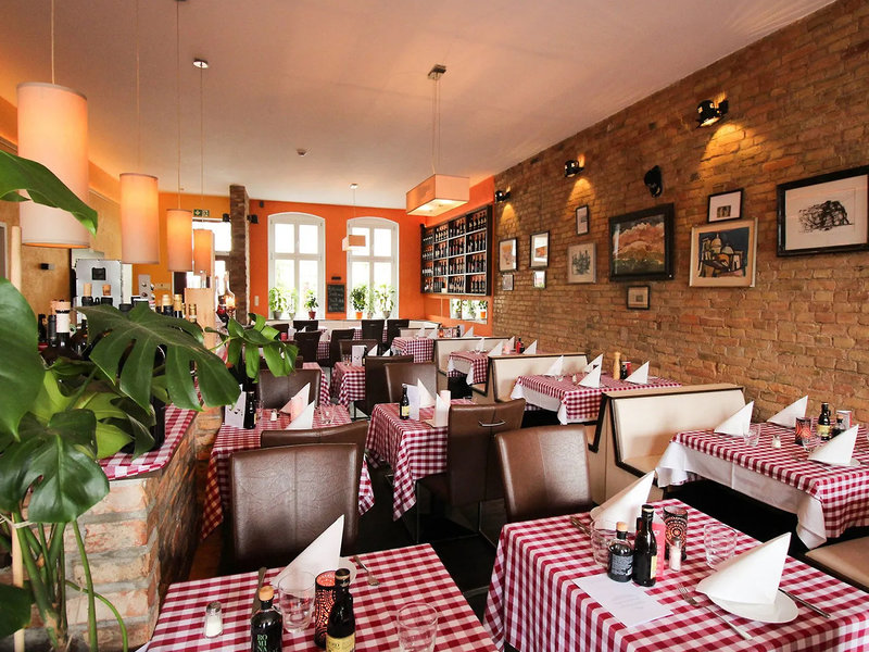 Ramada by Wyndham Halle - Leipzig 3 - Restaurant