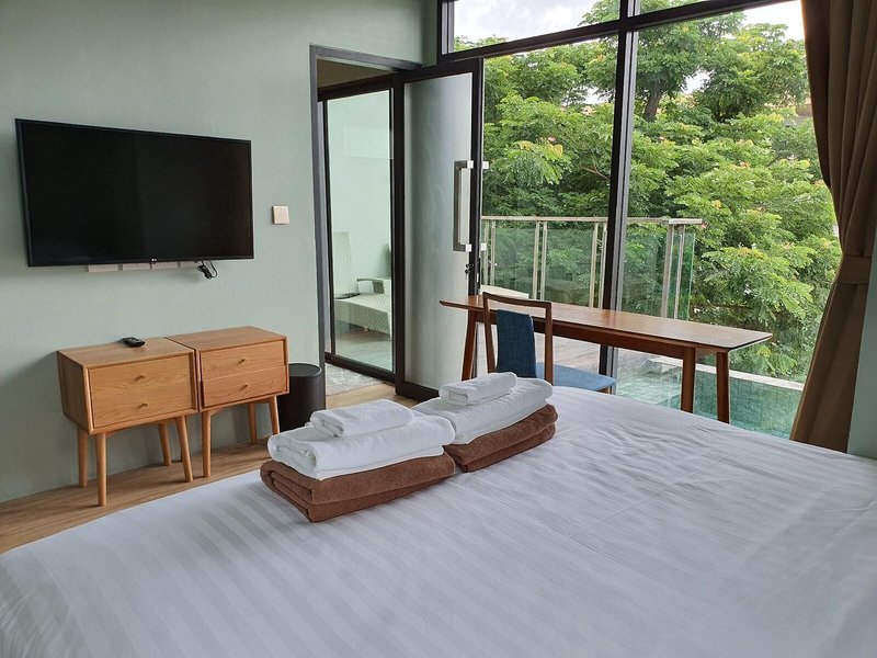 Eco Cozy Beachfront Resort Chaam 5