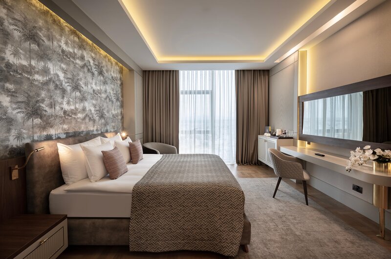 Concorde Tower Hotel 10