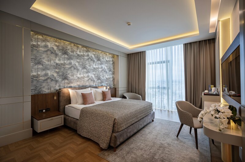 Concorde Tower Hotel 11