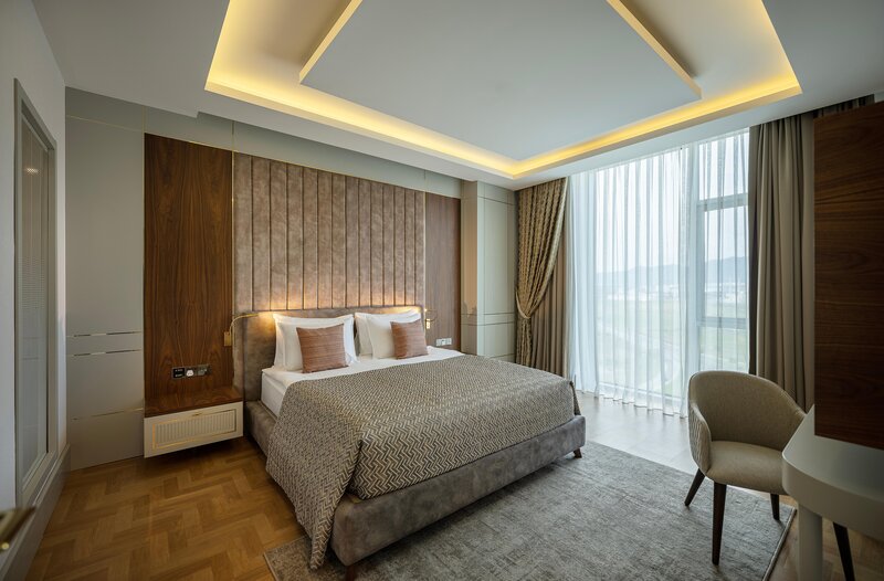 Concorde Tower Hotel 22