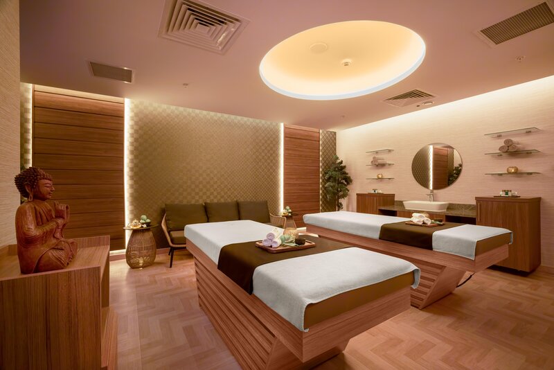 Concorde Tower Hotel 64