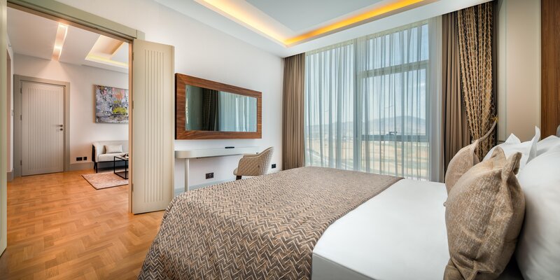 Concorde Tower Hotel 80