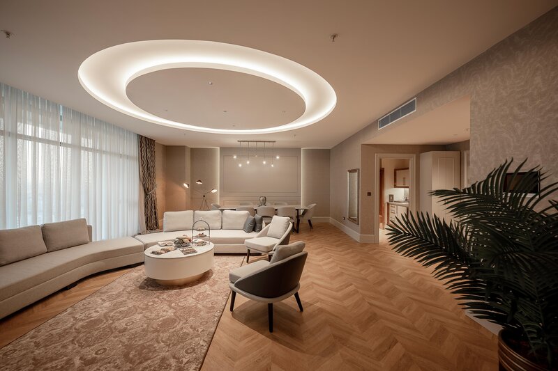 Concorde Tower Hotel 81