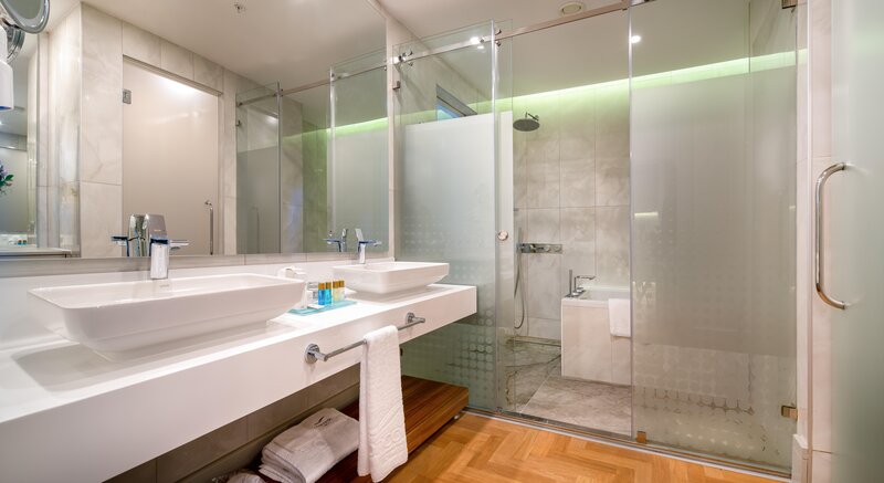 Concorde Tower Hotel 103