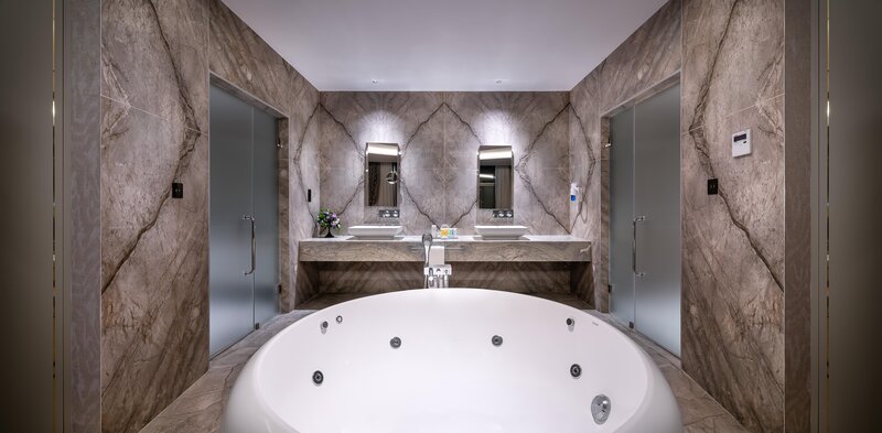 Concorde Tower Hotel 104