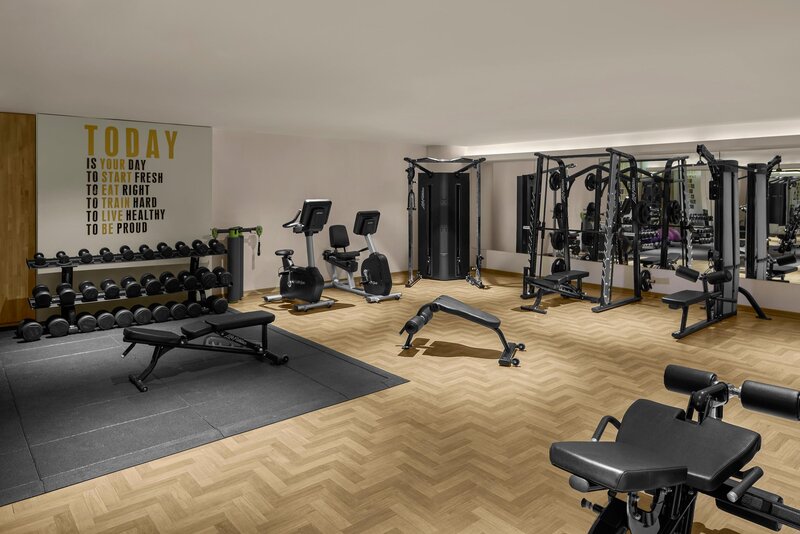 Concorde Tower Hotel 8