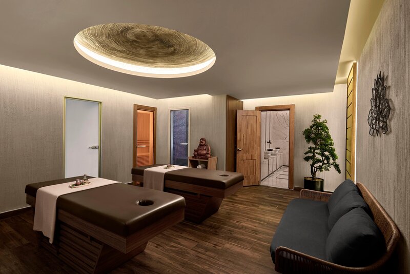 Concorde Tower Hotel 85