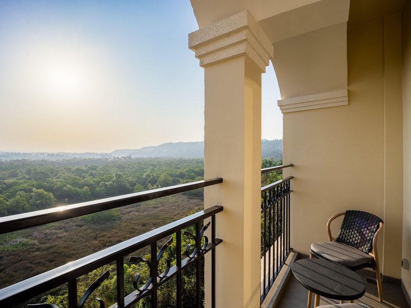 Holiday Inn Goa Candolim 6
