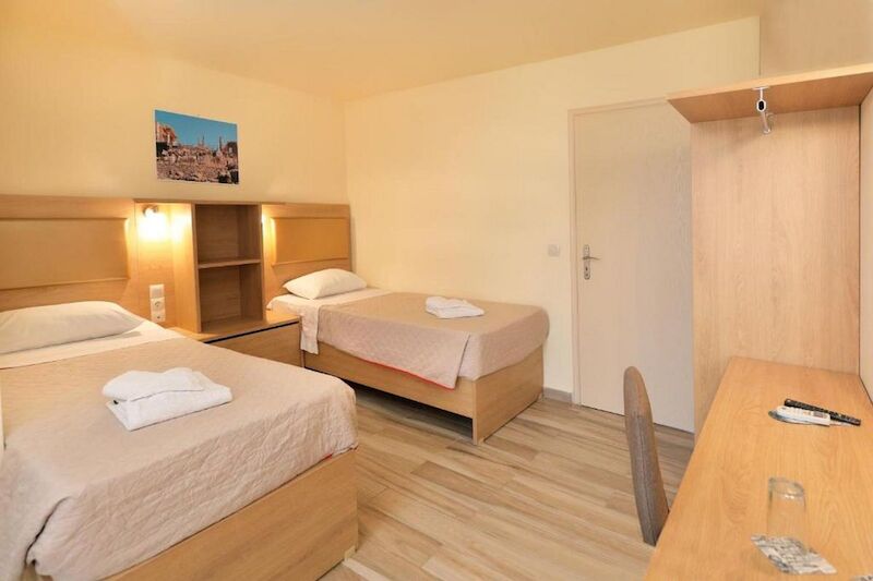 Sunbay Hotel 23
