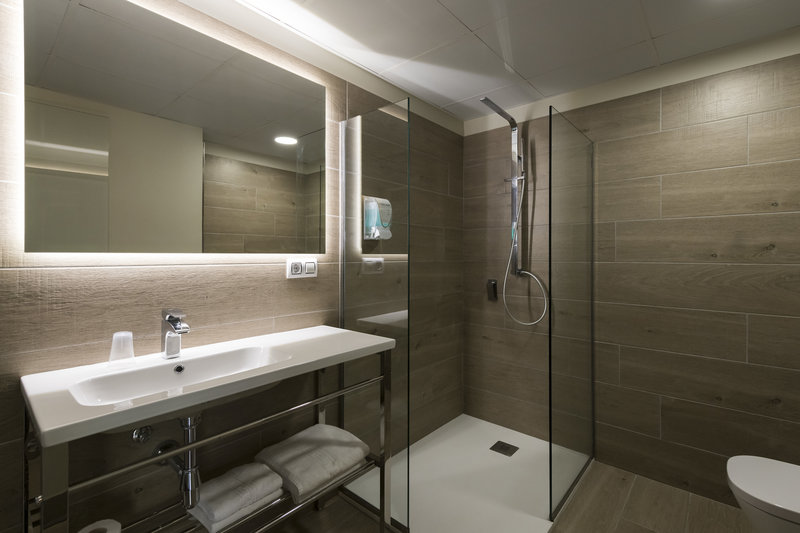 Hotel Papi Blau 18