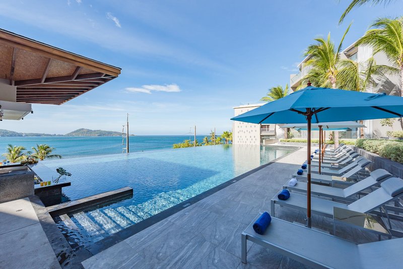 Oceanfront Beach Resort & Spa 2