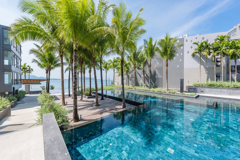 Oceanfront Beach Resort And Spa 1