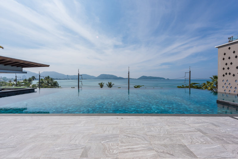 Oceanfront Beach Resort And Spa 2