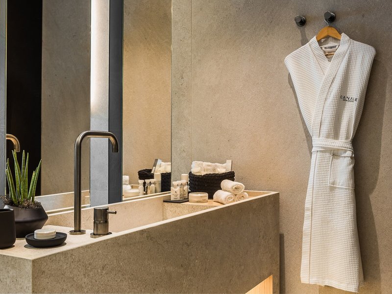 Canale Hotel & Suites 36