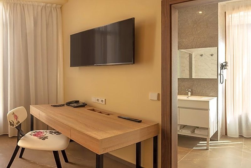 Sh Suite Palace 5 - Health & Beauty
