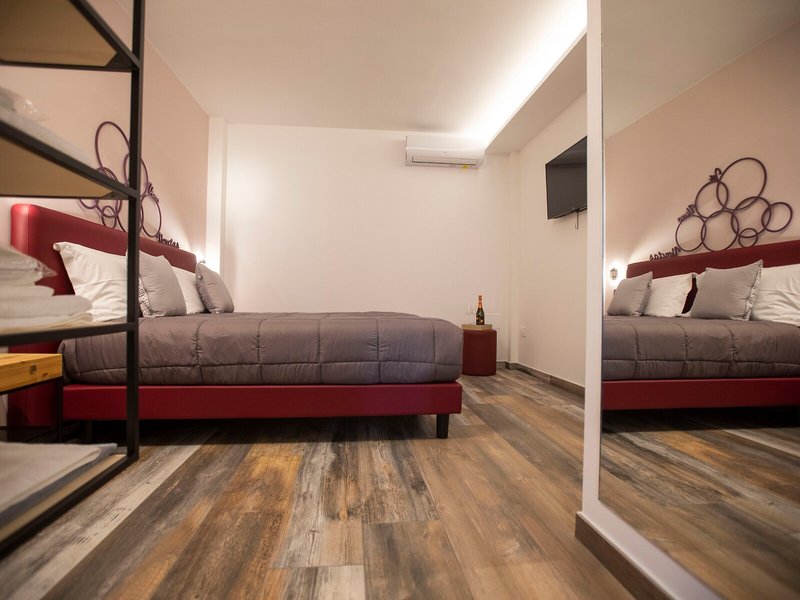 Vesuvio Inn 24
