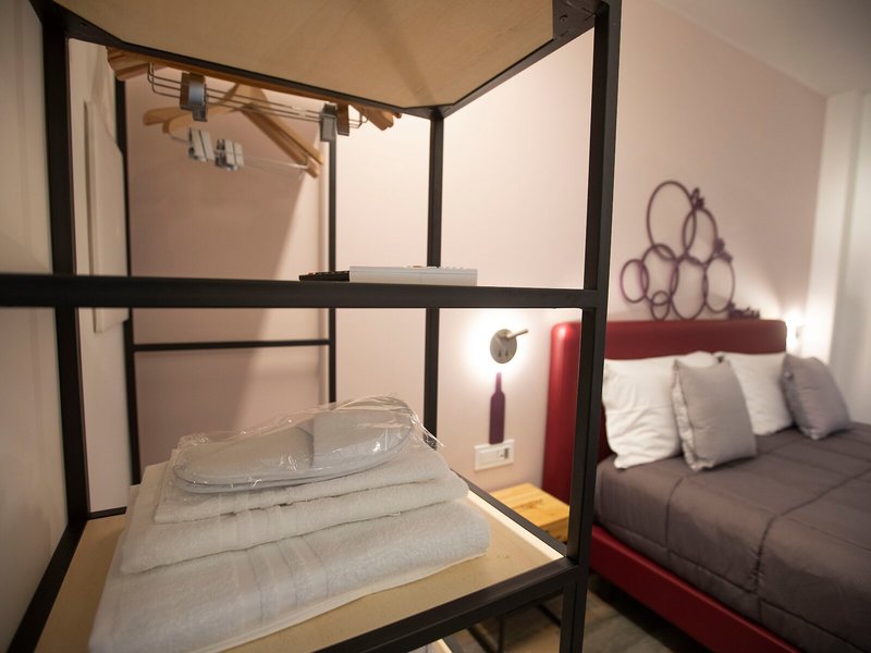 Vesuvio Inn 25