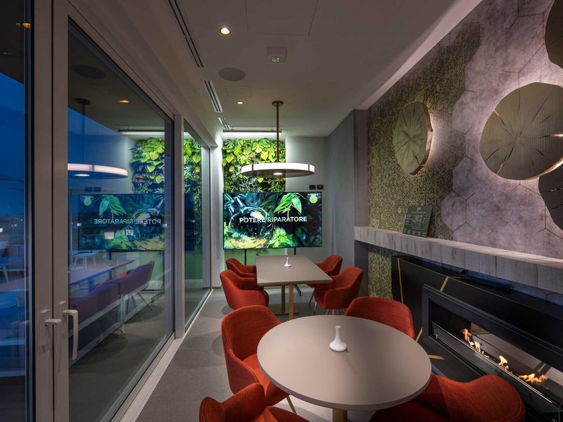 The J44 Lifestyle Hotel 14