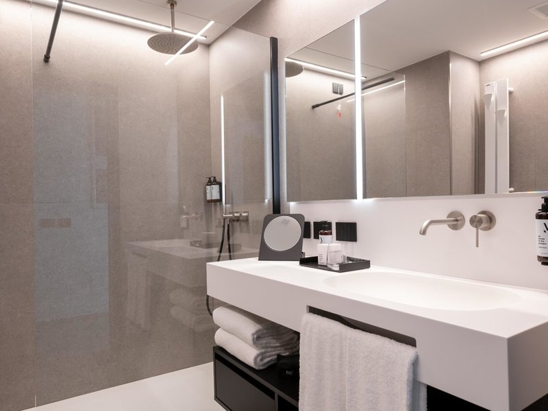 The J44 Lifestyle Hotel 44