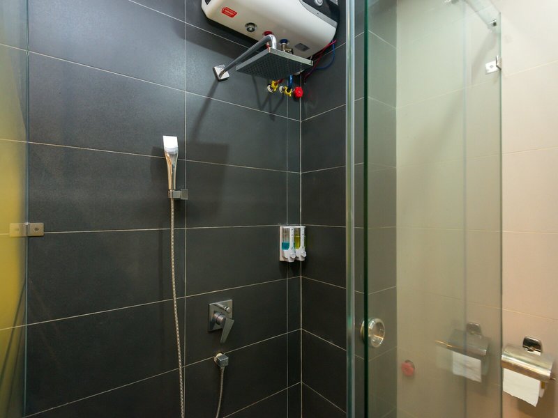 Thang Long Hotel by OYO Rooms 39