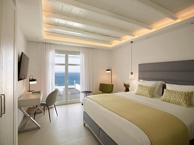 Epic Blue Luxury Hotel Suites & Villas 4
