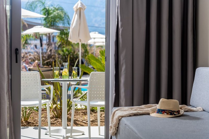 Oneiro Boutique Hotel 6