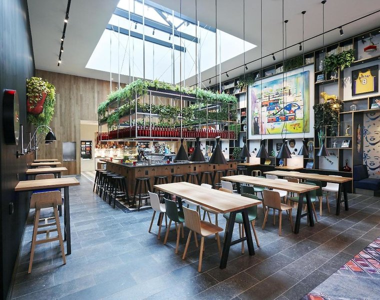 citizenM Los Angeles Downtown 1