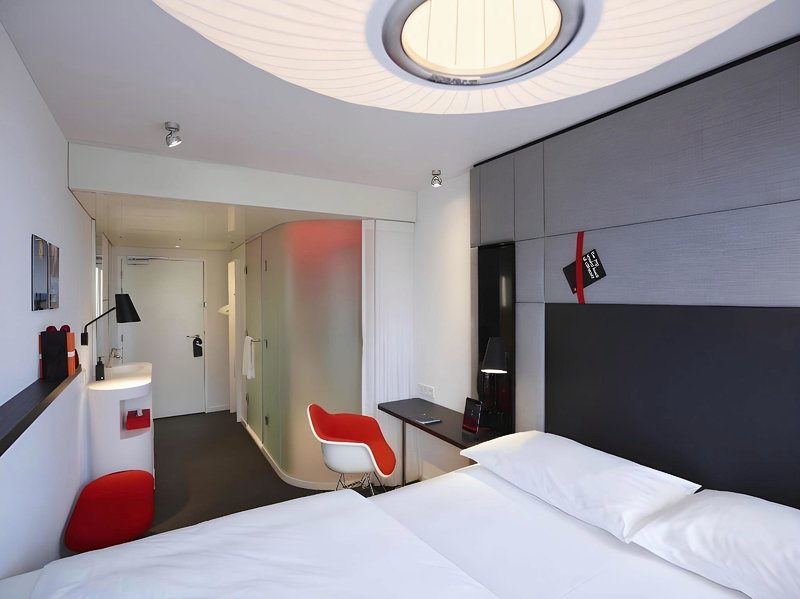 citizenM Los Angeles Downtown 1