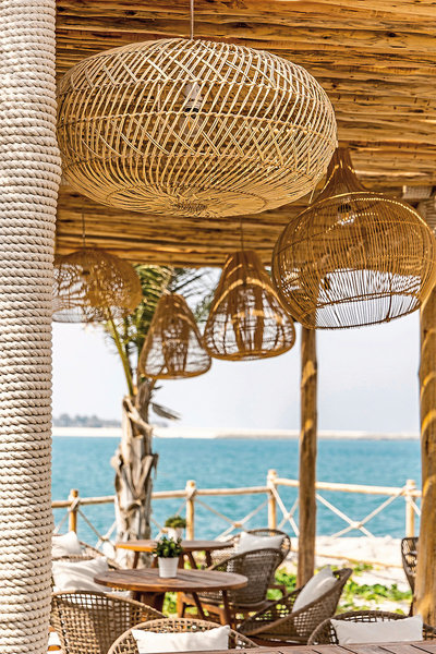 Mövenpick Resort Al Marjan Island 12