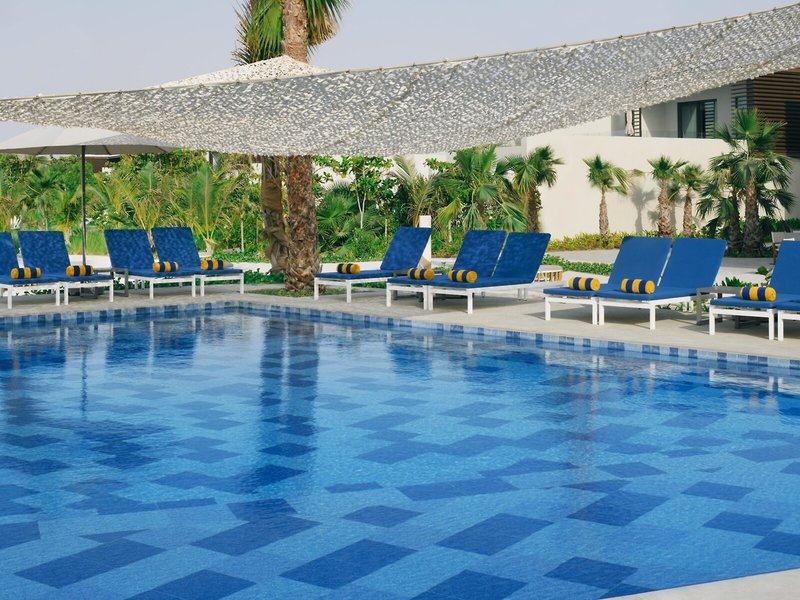 Mövenpick Resort Al Marjan Island 8
