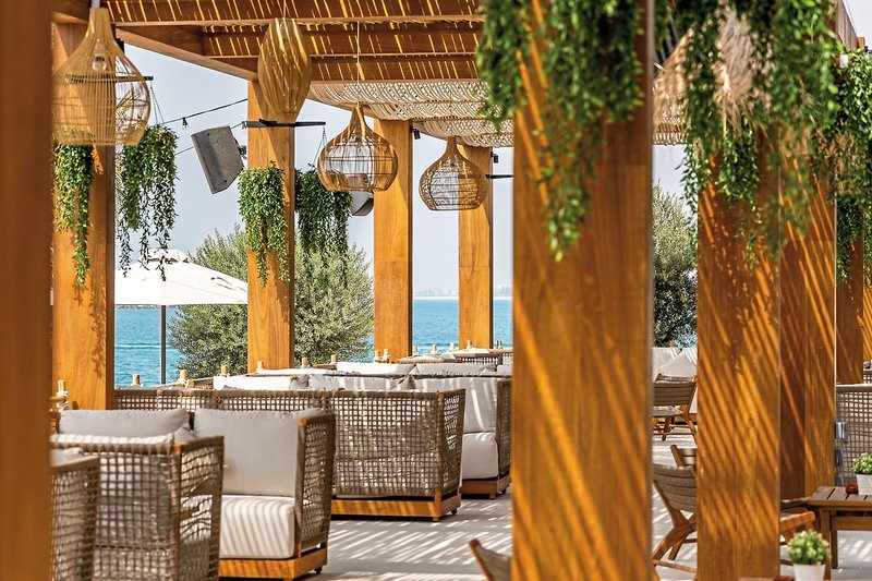 Mövenpick Resort Al Marjan Island 13